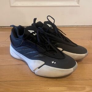 Adidas BSTN x FC Bayern Basketball Dame 9 sneakers